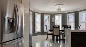 Superb in the suburbs - Image 4