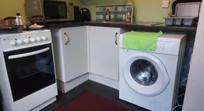 Private 1 Bed Flat Near The Aston Villa Park - Image 4