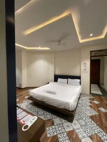 Hotel Sudarshan Palace - Image 2