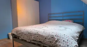 Une chambre privée au sein d'une villa à la campagne - Image 5
