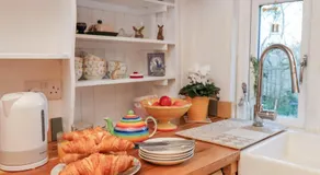 The Hare and Bumblebee Cottage - Image 4