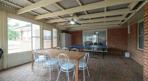 Windsor - Large Entertaining Area, Family Retreat - Image 4