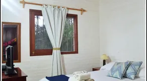 Adi y Dina Cabañas - Image 2