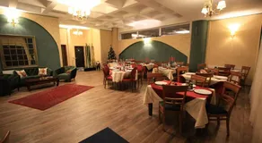 Boutique Vila White Duchess - Image 4