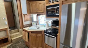 Mountain Creek camper - Image 3