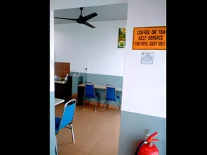 STAR HOTEL - Image 4