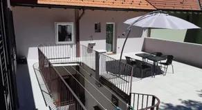 Guest House Green Heart - Image 2