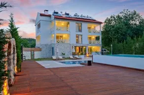 Tutsu Suites - Image 2