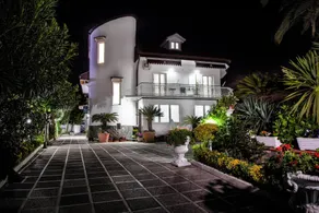 Hotel Ibisco Suites & Relax - Image 2