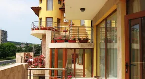 Hotel Queen - Image 2