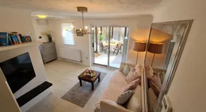 Lomond Gardens Place - Image 2