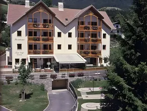 Residence Erika - Apartments, Breakfast & Sauna - Image 3