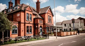 The Queen's Head - Image 4
