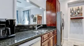 Savannah Historic Center Condo 2bd15bth - Image 3