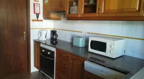 Holiday House - Image 4