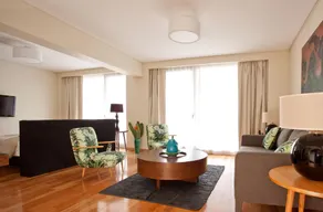 Art Suites & Gallery - Image 2