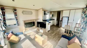 Reeva's Retreat at Littlesea Holiday Park, Weymouth - Image 2