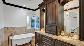 Casa Fina Miami Near Beaches - Image 2