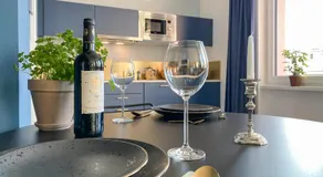 Astoria Apartments - Image 3