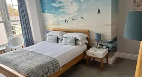 Channel Vista Guest House - Image 2
