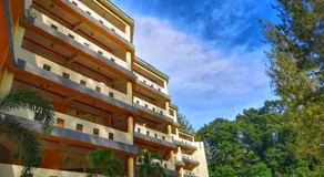 Teluk Batik Holiday Apartment - Image 3