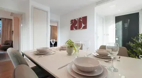 Stylish and Spacious 2 Bedroom 2 Bathroom Apartment - Image 5