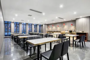 Zhongsheng Hotel - Image 4