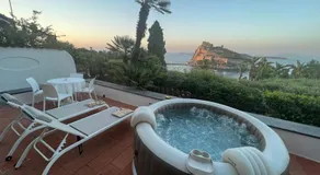 Villa To Ischia With Love - Image 5