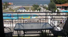 UMBRELLA BEACH APARTMENTs - Image 3
