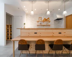 THY GUEST HOUSE - Image 3