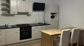 Central Apartment - Image 5