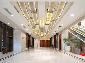 Richmond Grand Hotel - Image 2