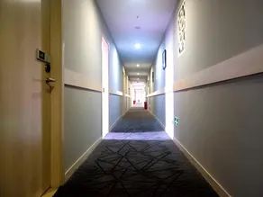 Shell Hotel Shanghai Jiading District Nanxiang Guyi Garden - Image 3