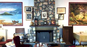 Varnous Hotel - Image 2