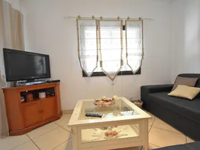 Cosy Villa in Vic-la-Gardiole with Private Swimming Pool - Image 4