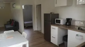 Petite maison avec jardin - Image 3