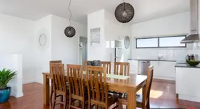 Retraite de luxe à Pristine Surf Beach - avec foyer au bois - Image 4