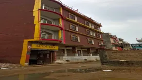 Om Sai Guest House by Oyo - Image 1