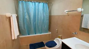 Luxury Oasis-May Real Estate Apartments - Image 5