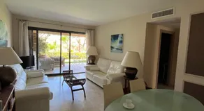 Apartamento con jardín privado y vistas al lago,Valle del Este Golf Agv - Image 2
