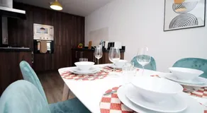 Modern and Cosy 3 Bed House Close to Cardiff City Centre perfect for Family Relocations, Contractors & Groups by Gurkha Stay with Free Parking and Wifi - Image 3
