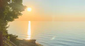 Lakefront Cottage w/ Private Beach- Niagara - Image 3