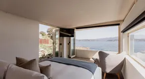 Beachfront Paradise in Opossum Bay - Image 2