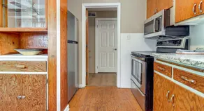 2 Mi to Heritage Park! Pet-Friendly Retreat - Image 5