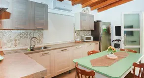 Beautiful Home In Augusta - Image 5