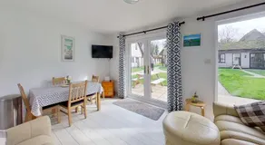 05 Trevithick Court, Tolroy Manor - Image 2