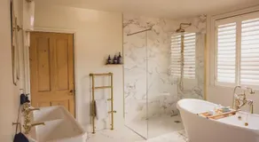Luxury House sleeps 14 with Secret Bar near Bath - Image 3