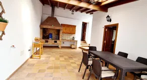 VV La Casita de Nina "by henrypole home" - Image 3