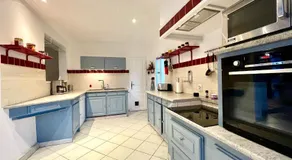 Villa avec Piscine et Vues Imprenables - Image 4