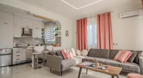Zoi Elegant Green Apartments - Image 2